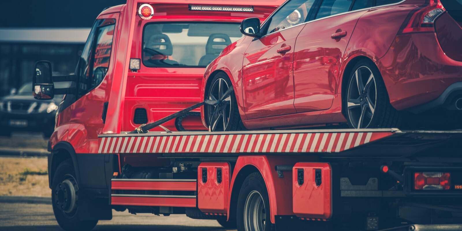 Why Auto Body Shops Should Acquire Towing Insurance